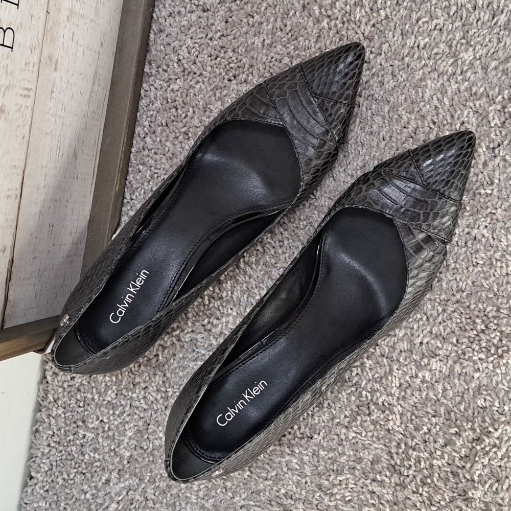 Calvin Klein Tasha Python Snakeskin  Pointed Toe Pump Size 11